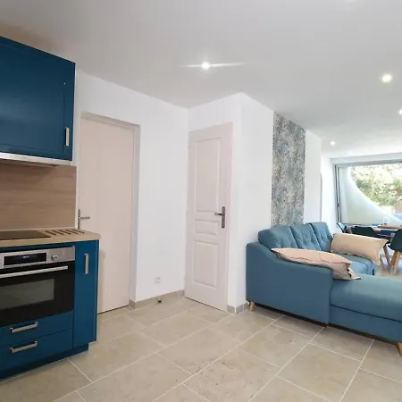Apartment Renove Avec Piscine, Plage Et Parking Au Grau-du-roi - Fr-1-717-9 Le Grau-du-Roi